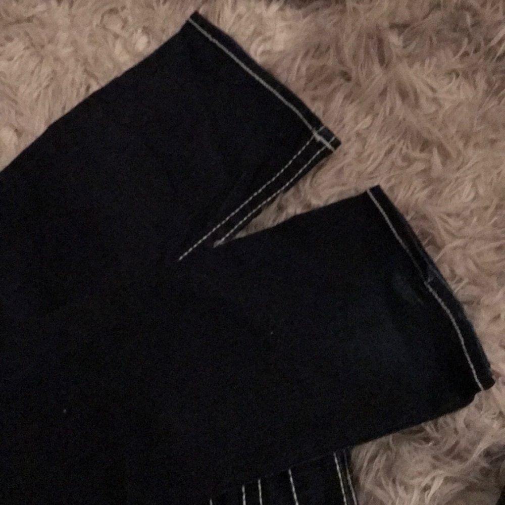 ⭐️True Religion DarkWash White Stitch Crystal (28) - Picture 7 of 8